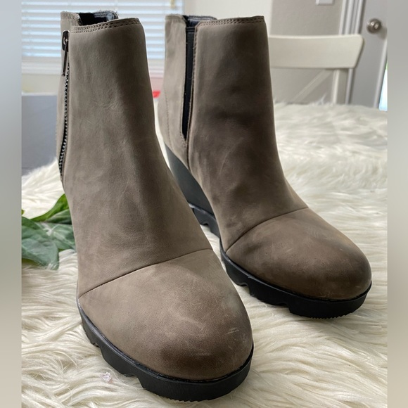 New SOREL Joan Uptown Waterproof
Zip Bootie - Picture 3 of 10